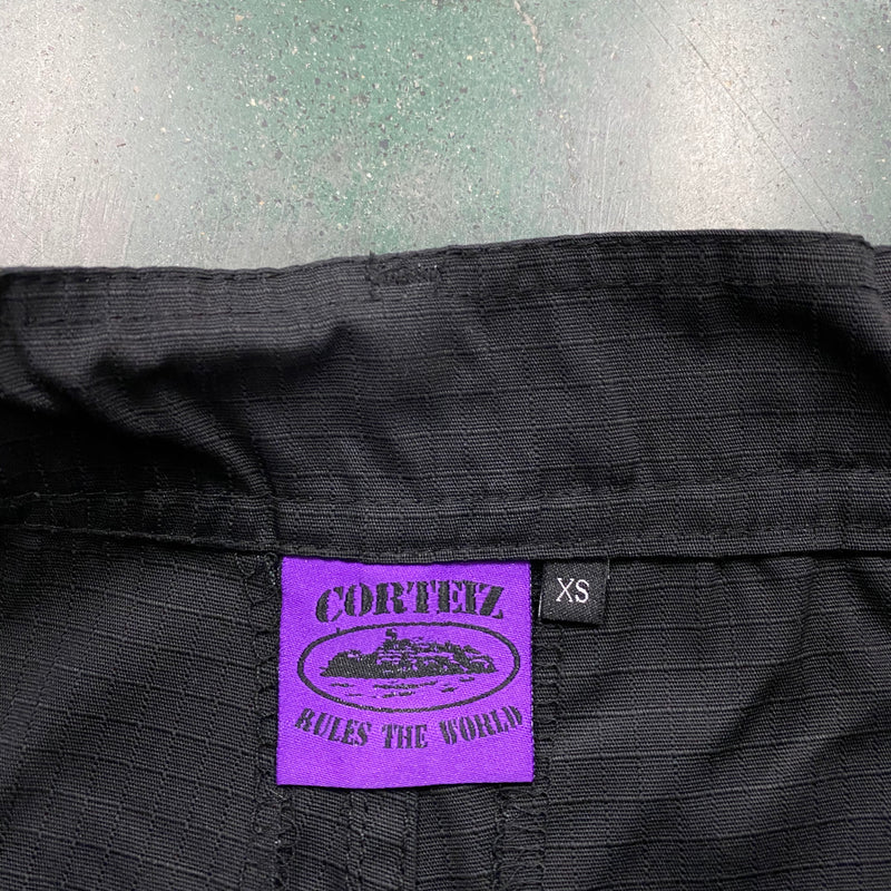 Calça Corteiz Black Purple Logo Cargo