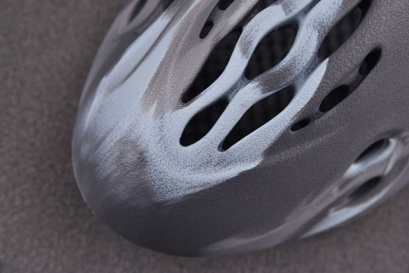 Adidas Yeezy Foam Runner "Granite"