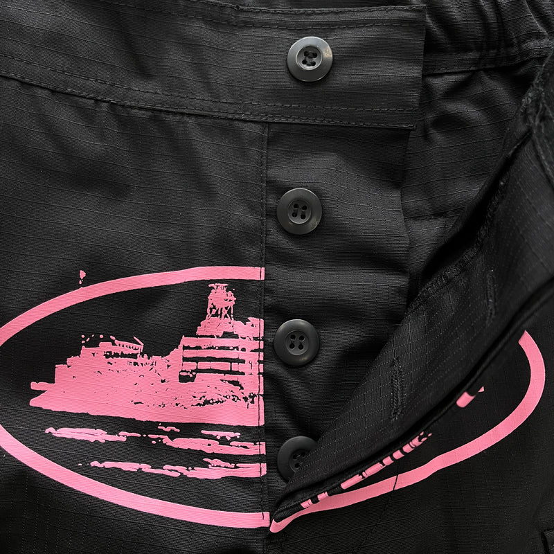Calça Corteiz Guerillaz Cargo Black/Pink