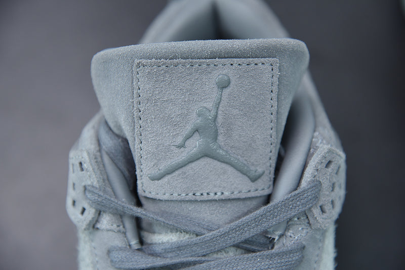 Nike Air Jordan 4 Retro Kaws "Grey"