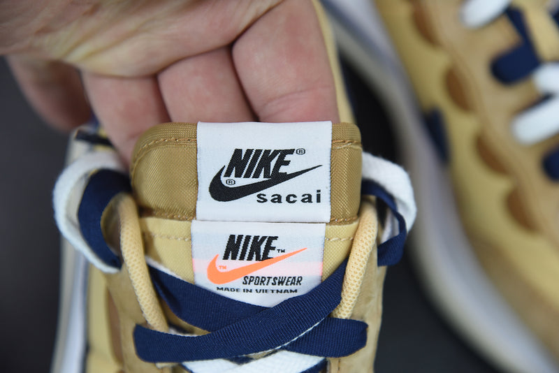 Nike x Sacai Vaporwaffle Sesame