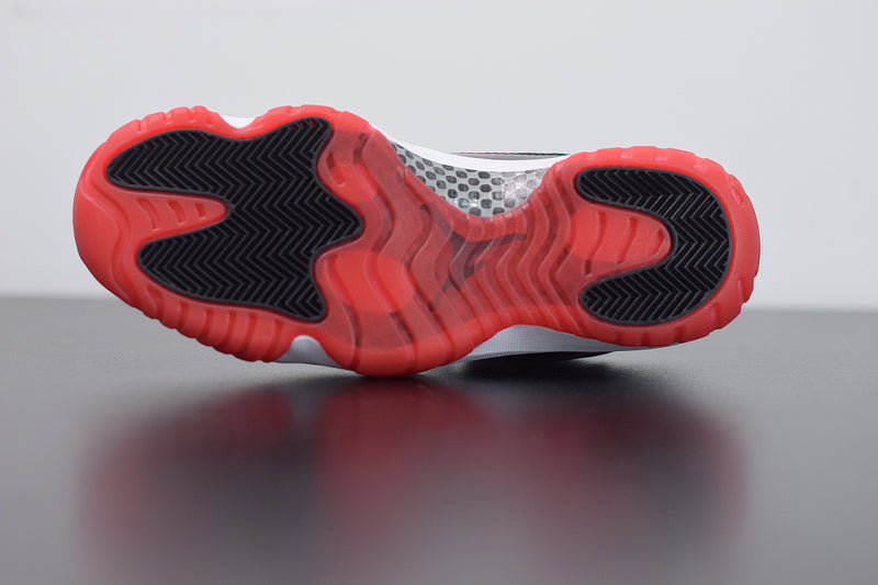 Nike Air Jordan 11 Low Concord Bred