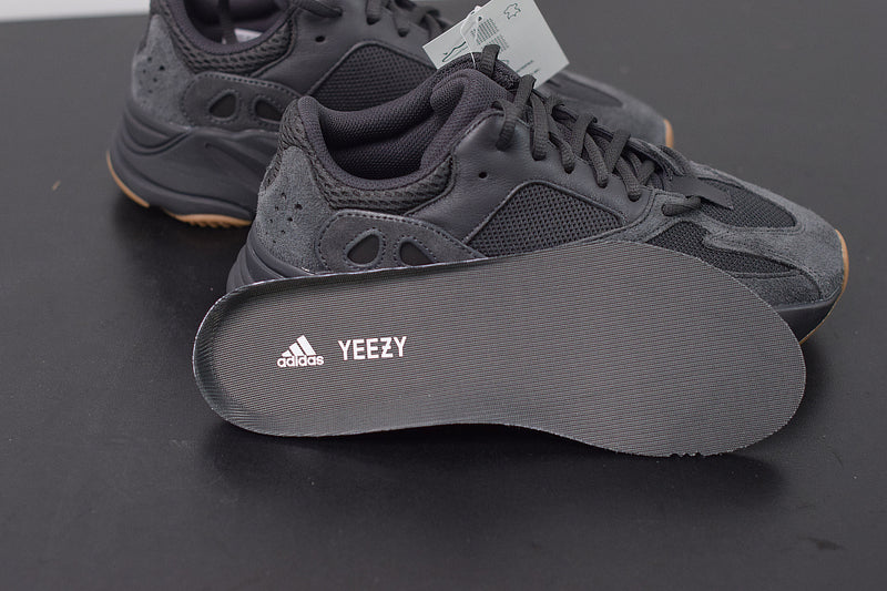 Adidas Yeezy Boost 700 ''Utility Black''