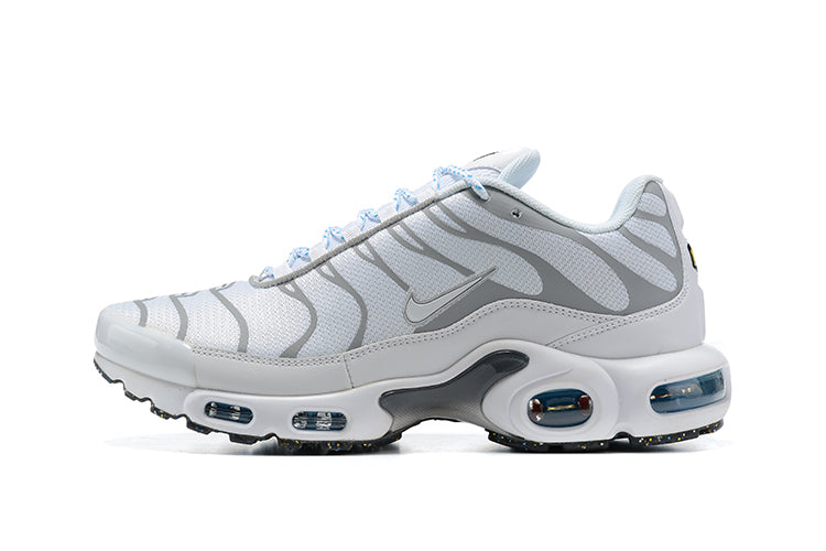 Nike Air Max Plus Tn "Light Smoke Grey"