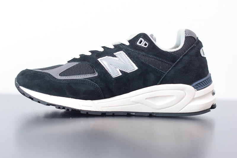 New Balance 990v2 MiUSA "Black Grey"