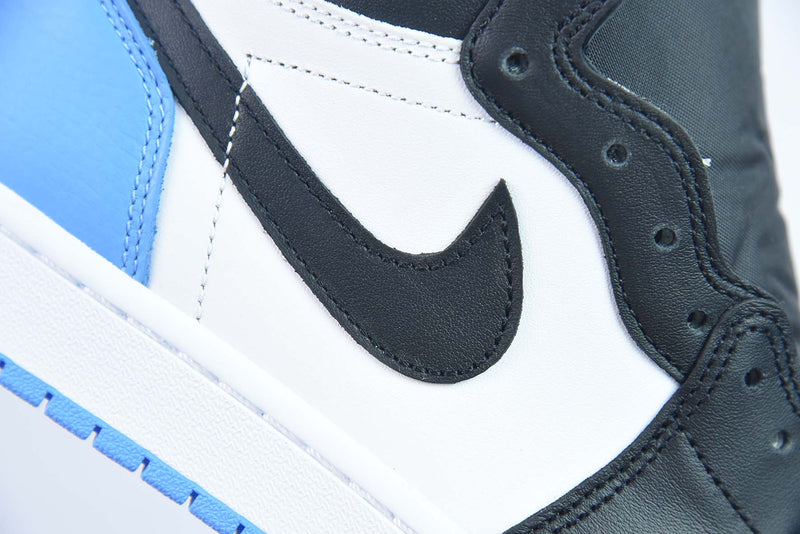 Nike Air Jordan 1 Retro High OG "UNC Toe"