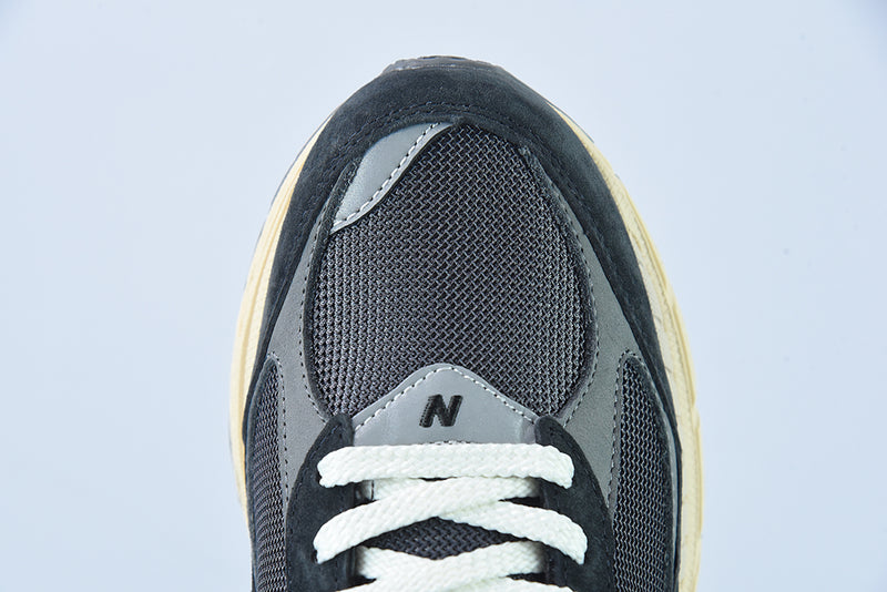 New Balance 2002R "Black Dark Grey"