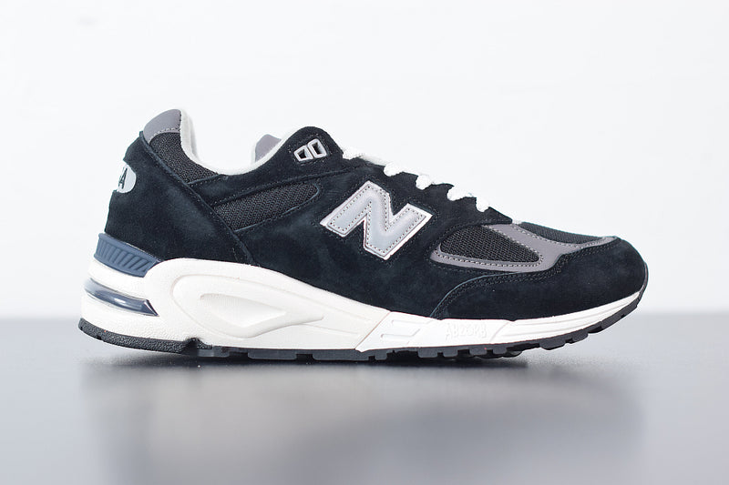 New Balance 990v2 MiUSA "Black Grey"