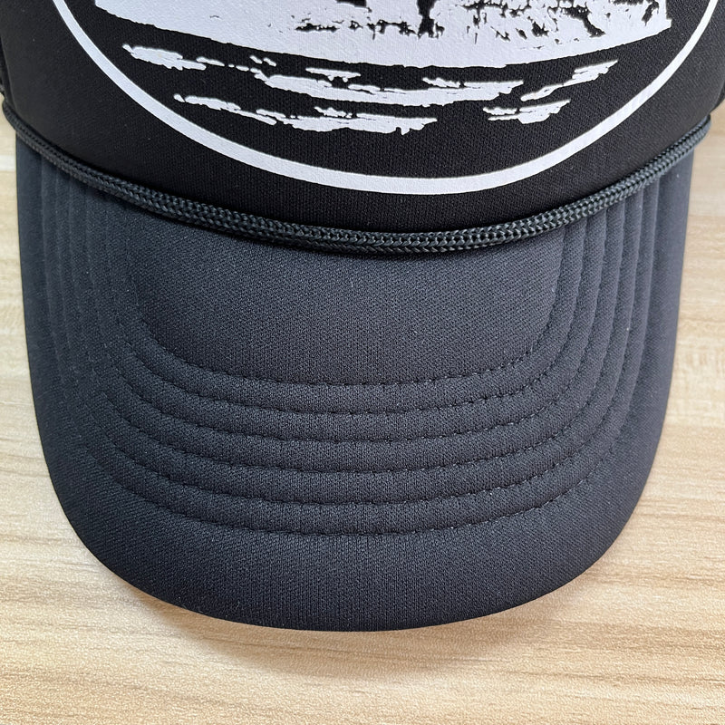 Boné Corteiz Alcatraz Trucker Hat Preto/Branco