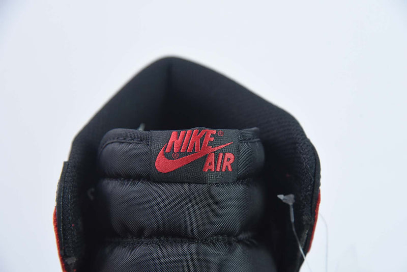 Nike Air Jordan 1 High "Bred Banned (2016)"