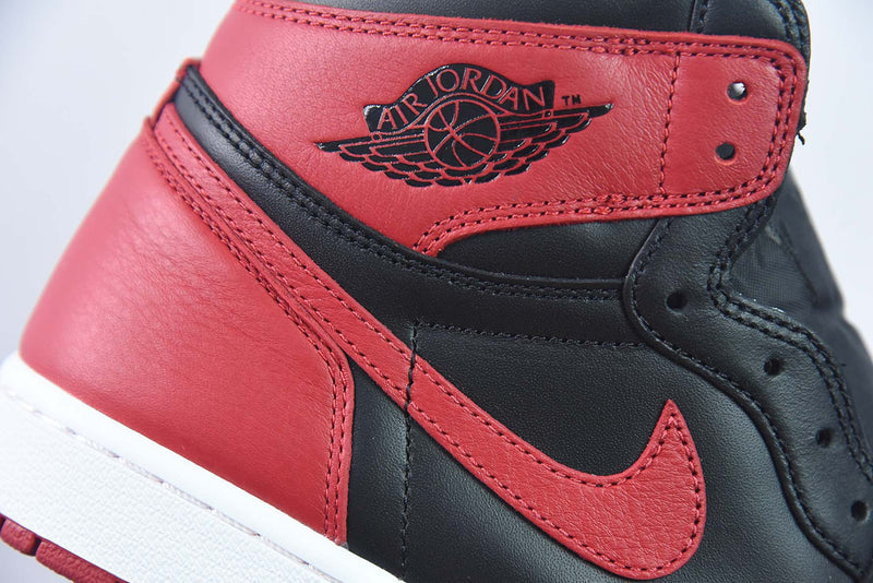 Nike Air Jordan 1 High "Bred Banned (2016)"