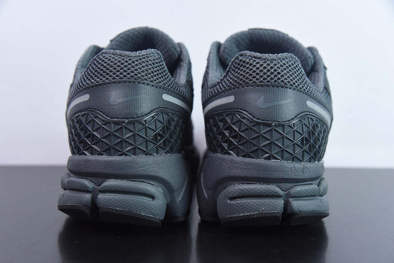 Nike Zoom Vomero 5 SP "Anthracite"