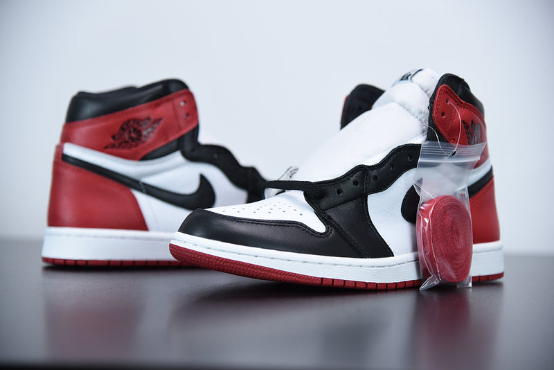 Nike Air Jordan 1 High "Bred Toe"