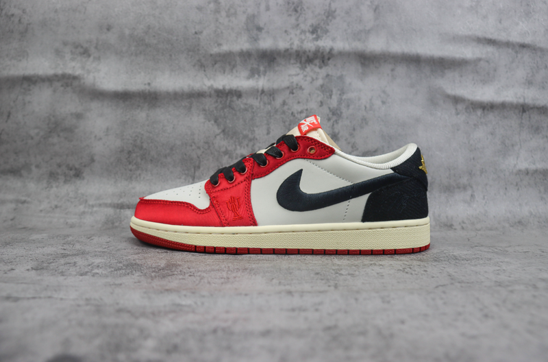 Nike Air Jordan 1 Retro Low OG "Trophy Room Away"