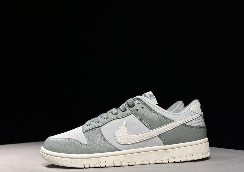 Nike Dunk Low "Mica Green"