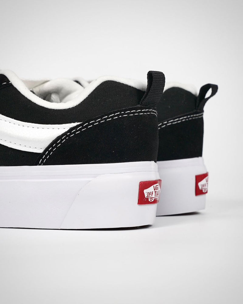 Vans Knu Stack “Black White“