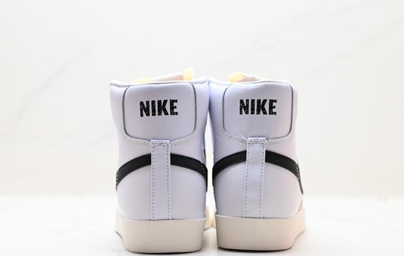 Nike Blazer Mid "White"