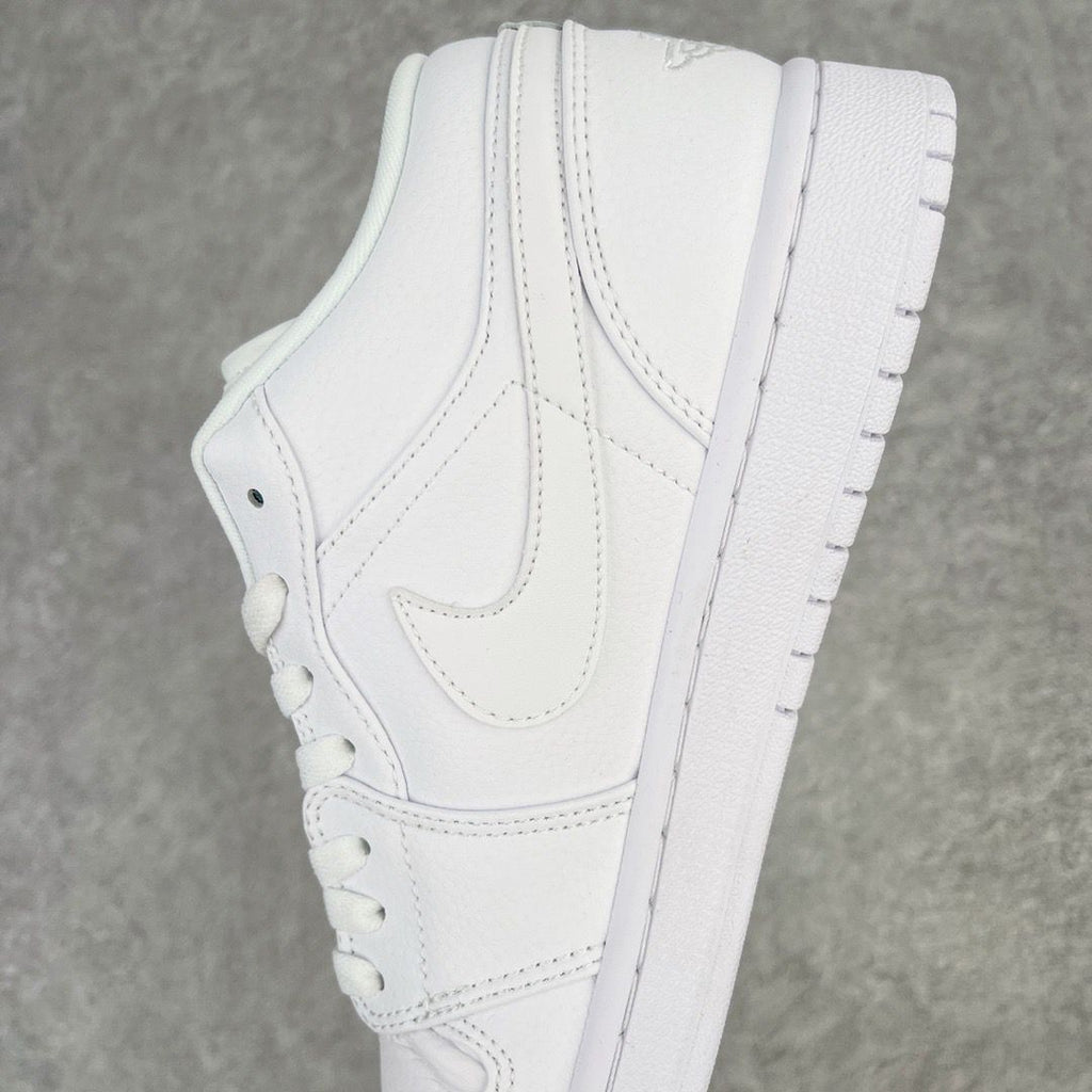 Jordan 1 best sale triple white low