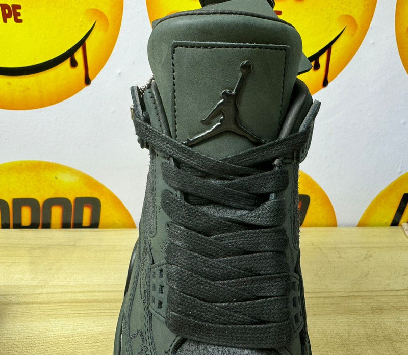 Nike Air Jordan 4 Retro Kaws "Black"