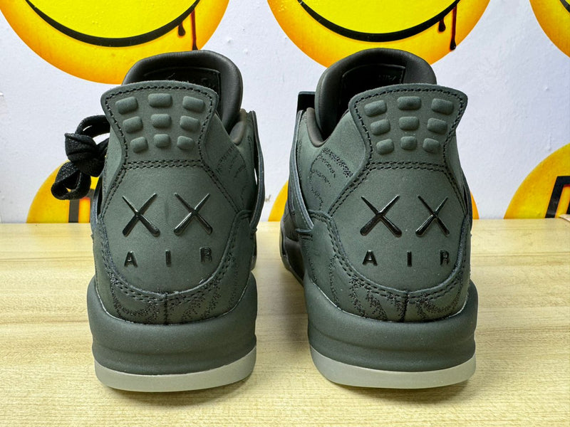 Nike Air Jordan 4 Retro Kaws "Black"