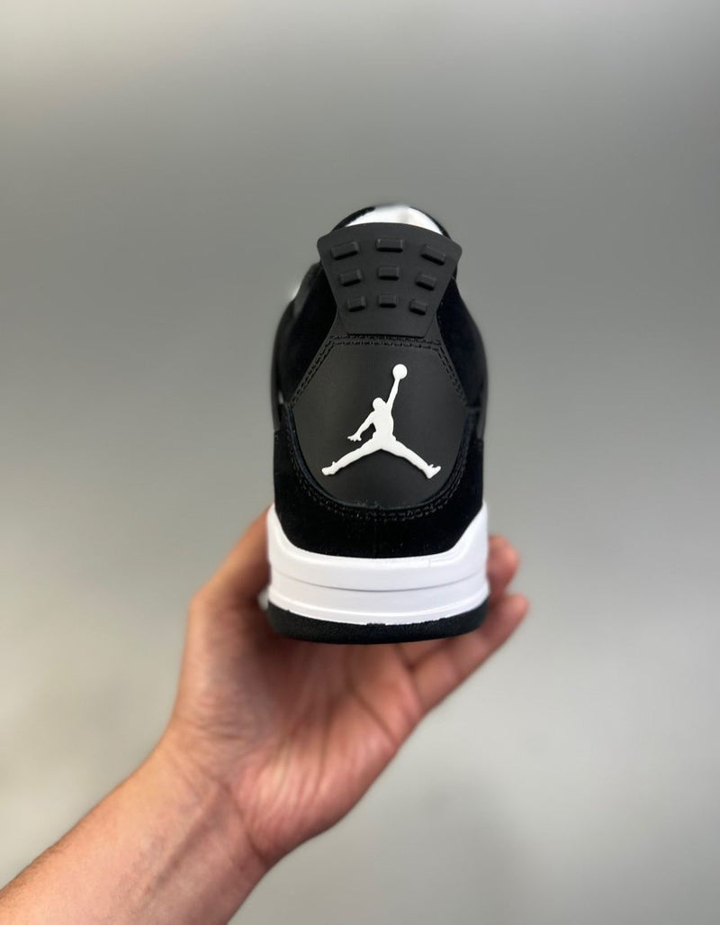 Nike Air Jordan 4 "White Thunder"