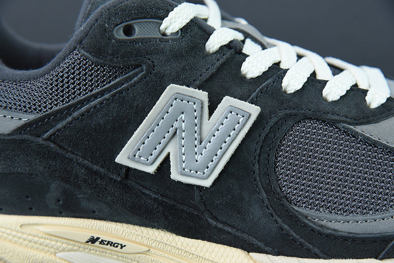 New Balance 2002R "Black Dark Grey"