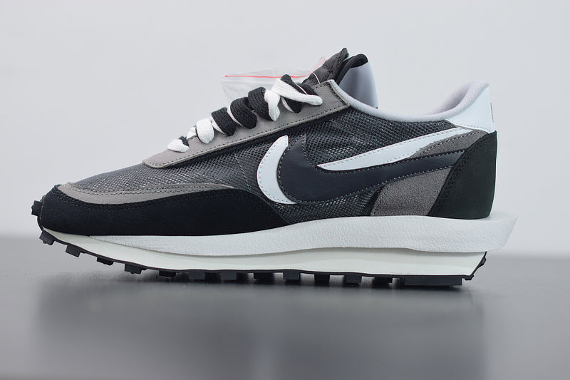 Nike X Sacai LD Waffle Black White