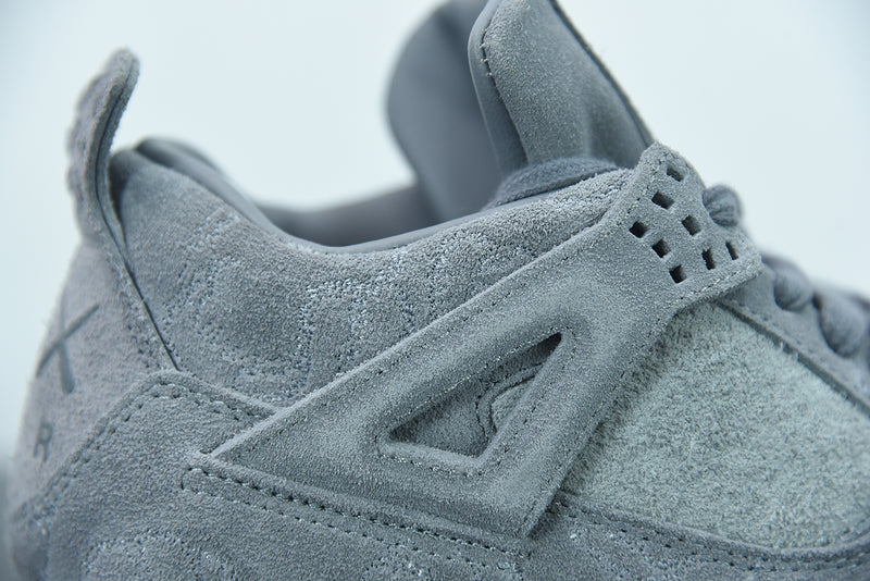 Nike Air Jordan 4 Retro Kaws "Grey"