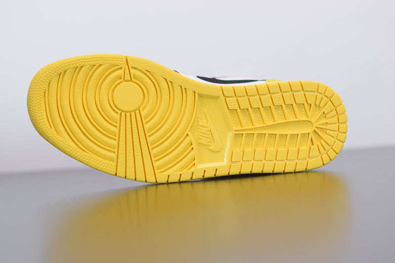Nike Air Jordan 1 Mid "Yellow Toe Black"