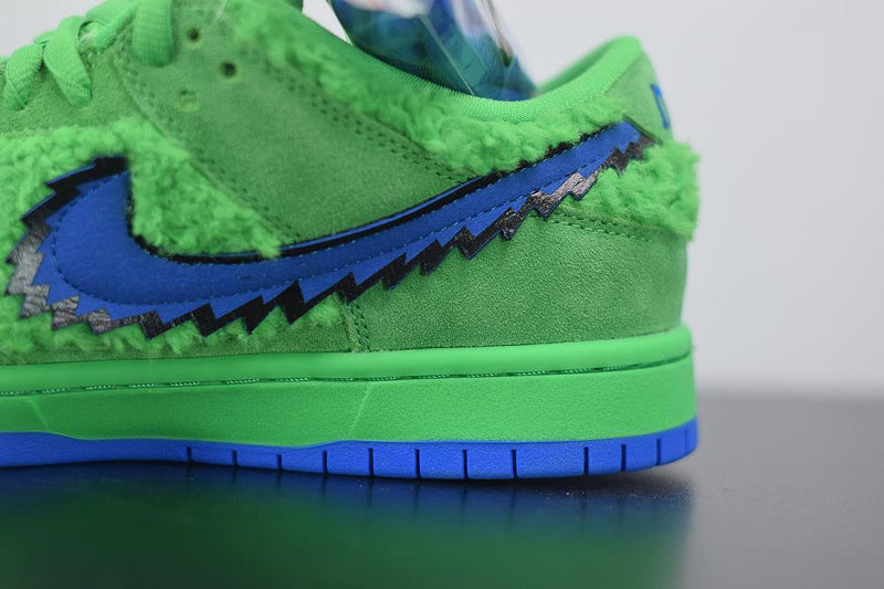 Nike SB Dunk Low X Grateful Dead Bears "Green"