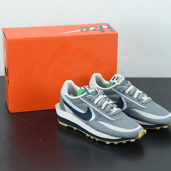 Nike ld store waffle sacai grey