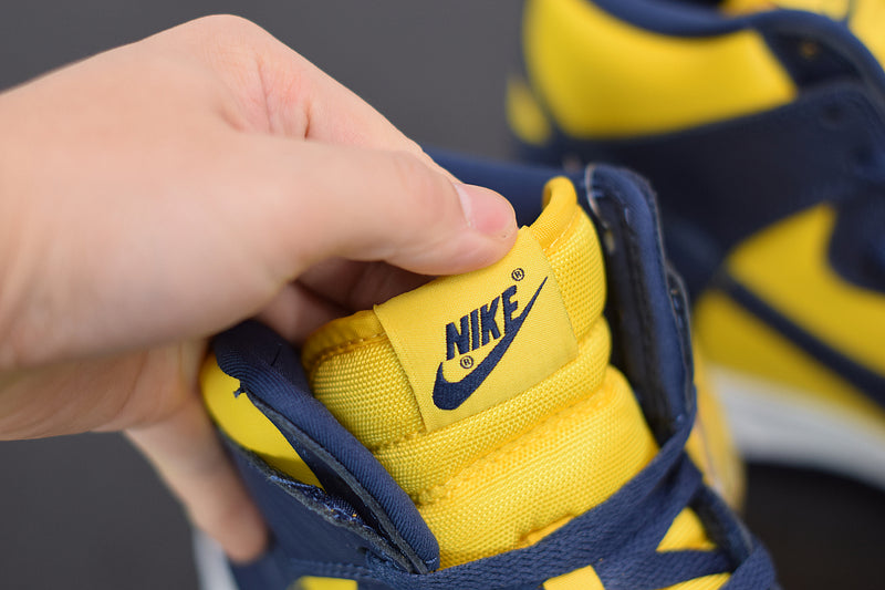 Nike Dunk High "Michigan"