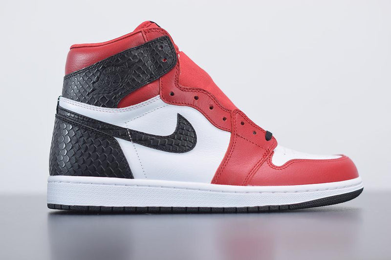 Nike Air Jordan 1 Retro High Satin Snake Chicago - loja.drophype