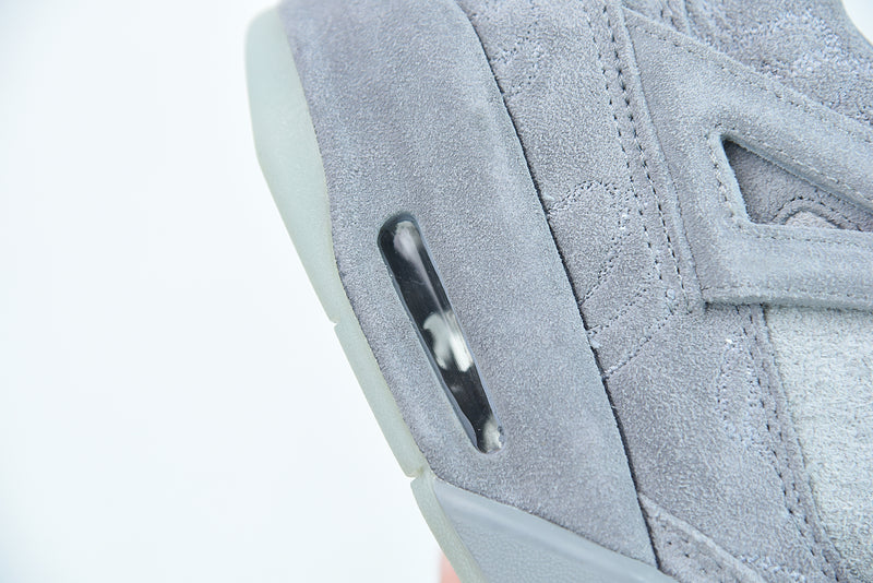 Nike Air Jordan 4 Retro Kaws "Grey"