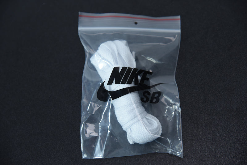 Nike SB Dunk Low x Supreme White Black Orange