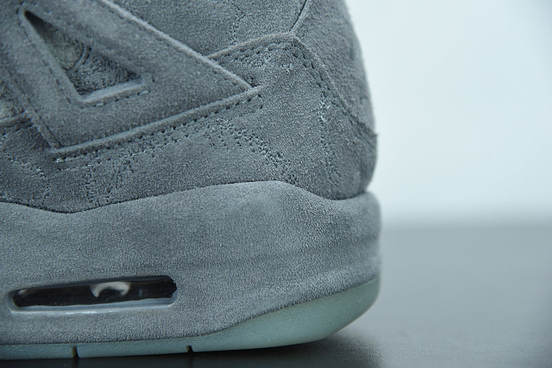 Nike Air Jordan 4 Retro Kaws "Grey"