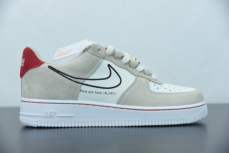 Nike Air Force 1 LV8 Light Stone