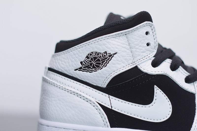 Nike Air Jordan 1 Mid White Black "Tuxedo"