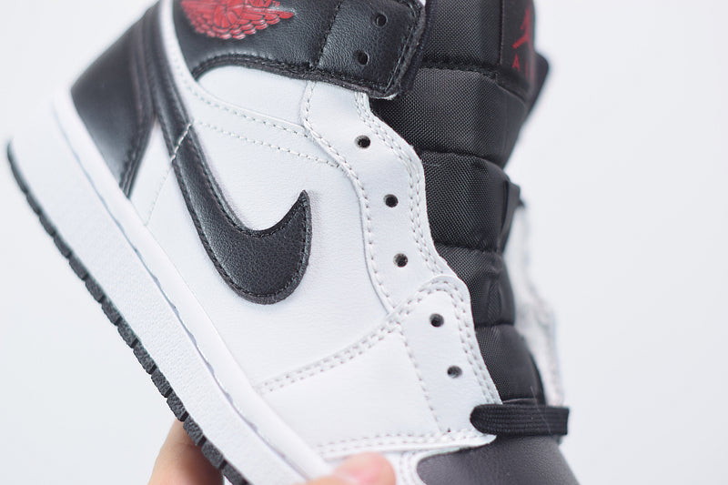 Nike Air Jordan 1 Mid Reverse Black Toe