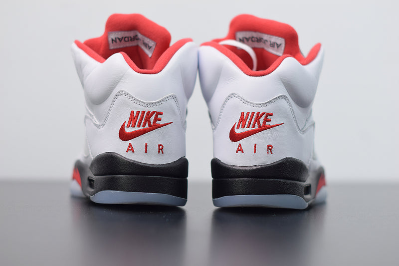 Nike Air Jordan 5 Retro "Fire Red"