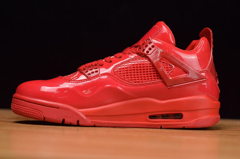 Nike Air Jordan 4 "University Red"