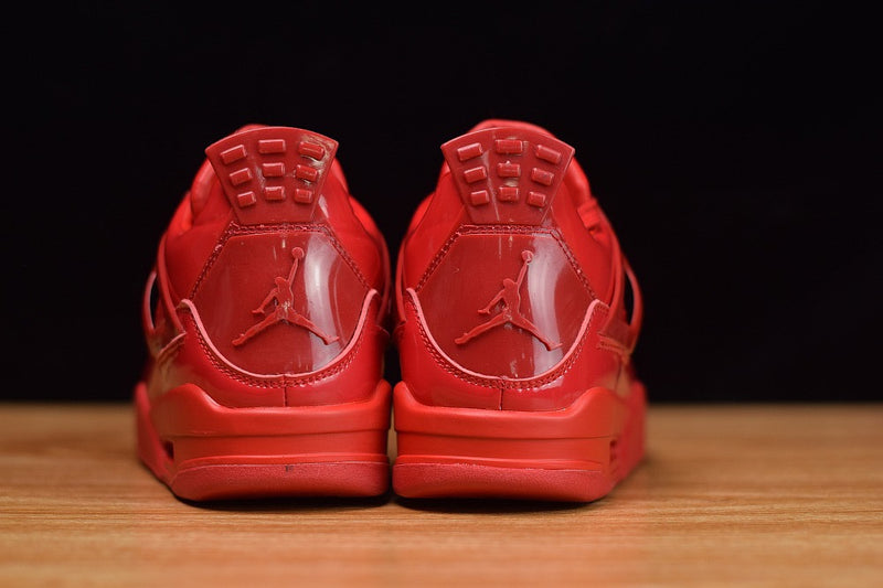 Nike Air Jordan 4 "University Red"