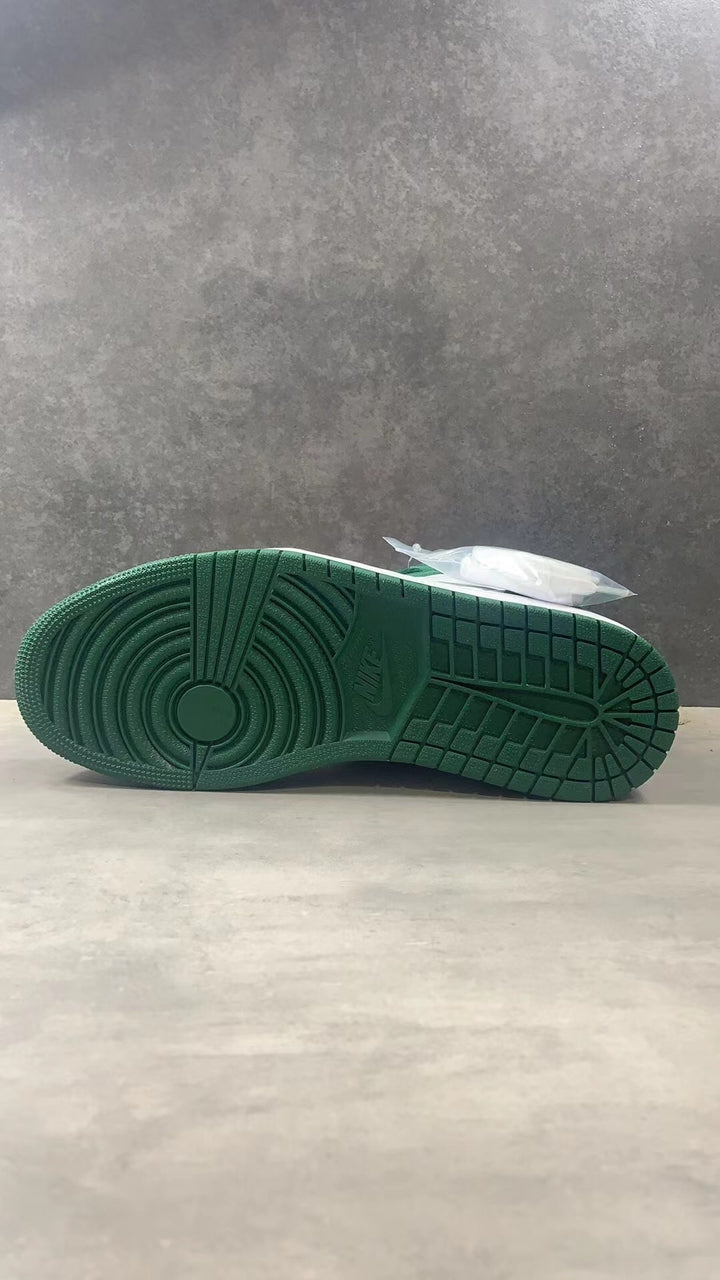 Nike Air Jordan 1 High OG "Gorge Green"