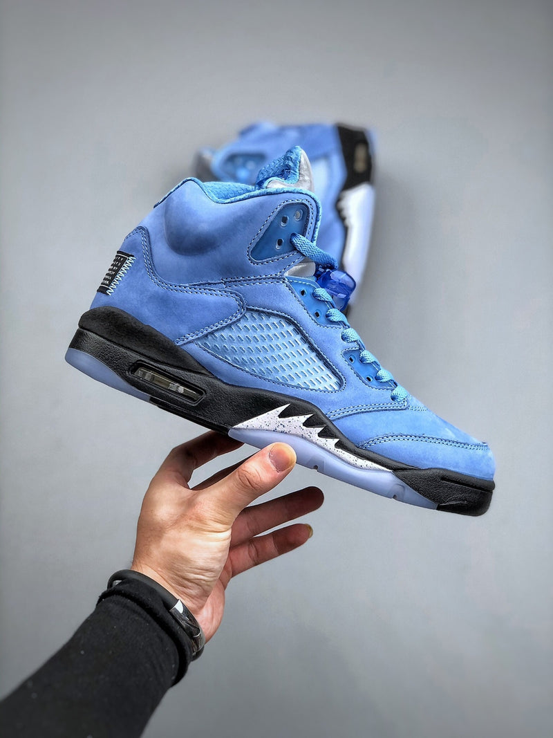 Nike Air Jordan 5 Retro "UNC University Blue"