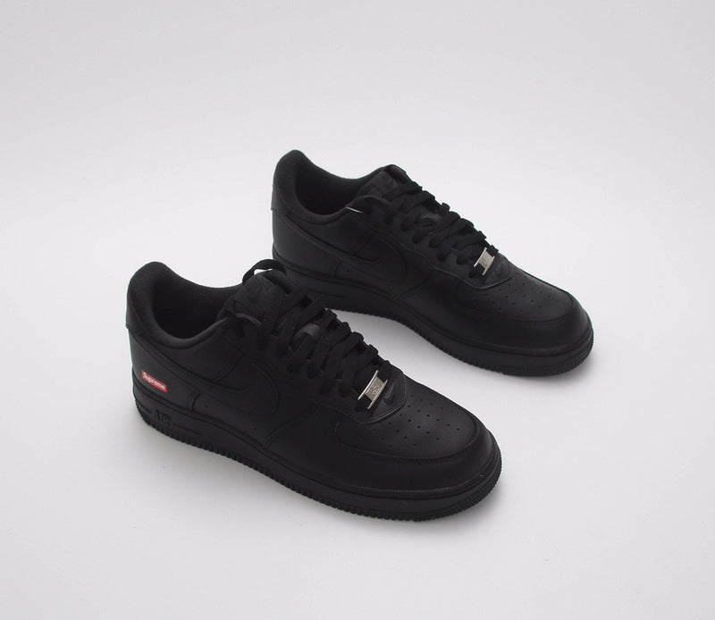 Nike Air Force 1 Low "Supreme Black"