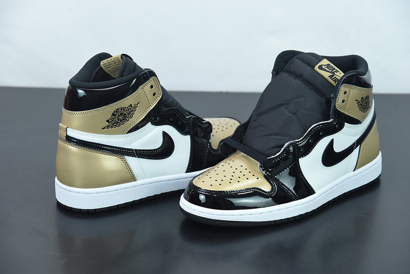 Nike Air Jordan 1 Retrô High NRG Patent Gold Toe