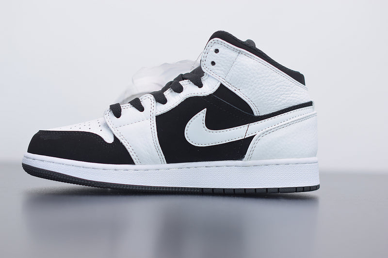 Nike Air Jordan 1 Mid White Black "Tuxedo"