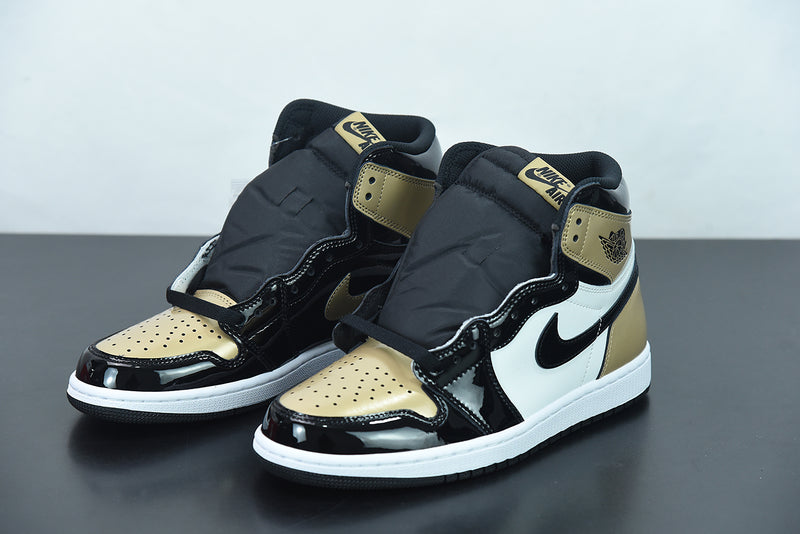 Nike Air Jordan 1 Retrô High NRG Patent Gold Toe