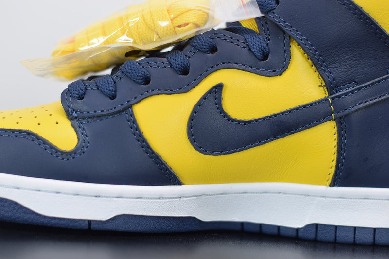 Nike Dunk High "Michigan"