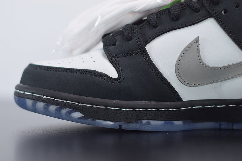 Nike SB Dunk Low x Staple "Panda Pigeon"